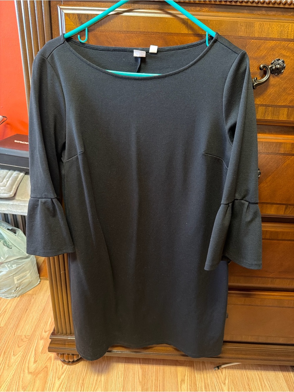 GAP Black Bell-Sleeve Shift Dress